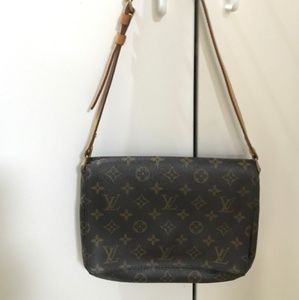 LOUIS VUITTON musette tango